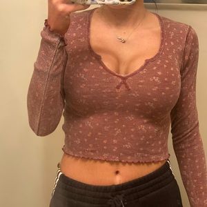 American Eagle long sleeve floral crop top